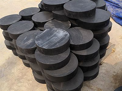 市南区板式橡胶支座由若干层橡胶片与薄钢板经加压硫化